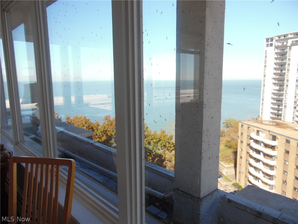 Bonnevilie Tower Condo - Residential