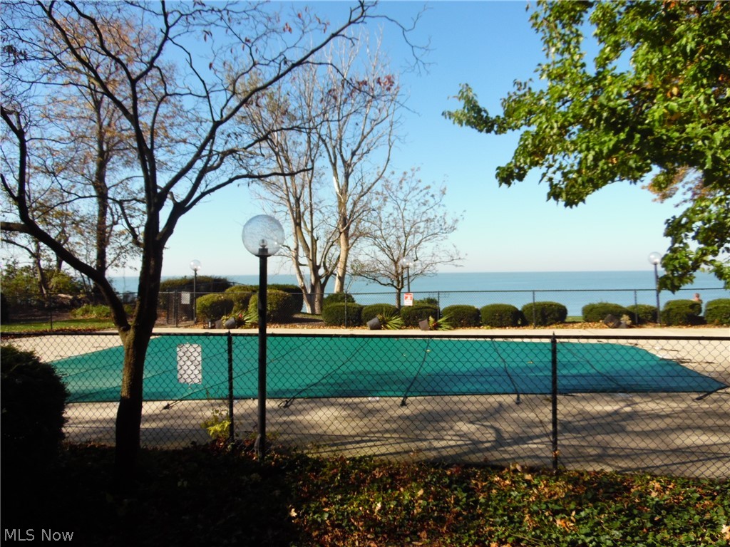 Bonnevilie Tower Condo - Residential