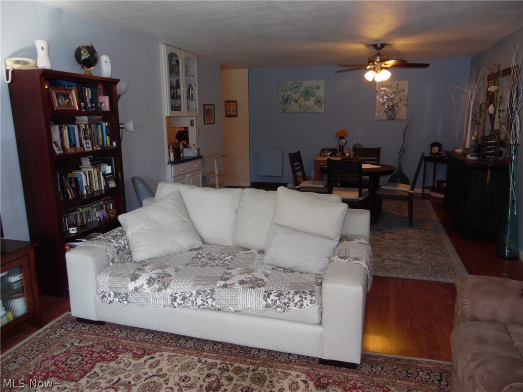 Bonnevilie Tower Condo - Residential