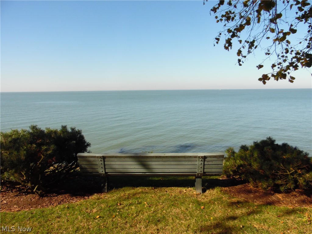 Bonnevilie Tower Condo - Residential