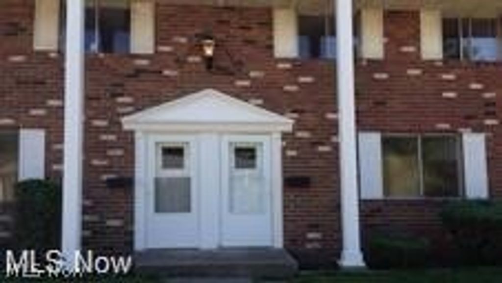 Photo of 653 S Shore Court, Vermilion, OH 44089 (MLS # 5206723)
