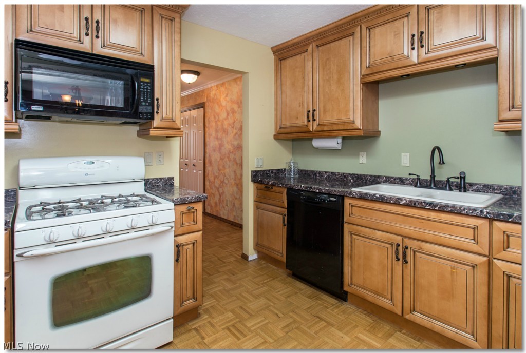 Pine Lake - Residential