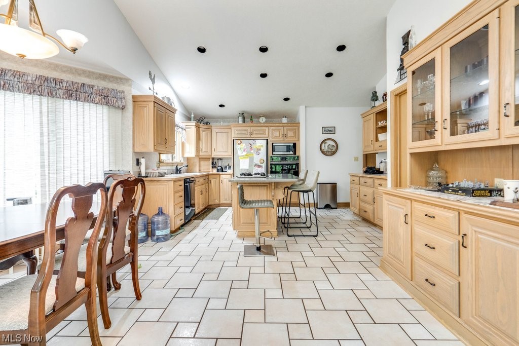 Gale Heights Vineyard - Residential