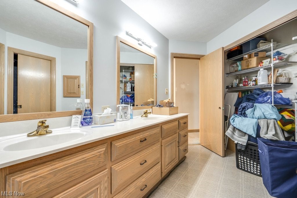 Gale Heights Vineyard - Residential