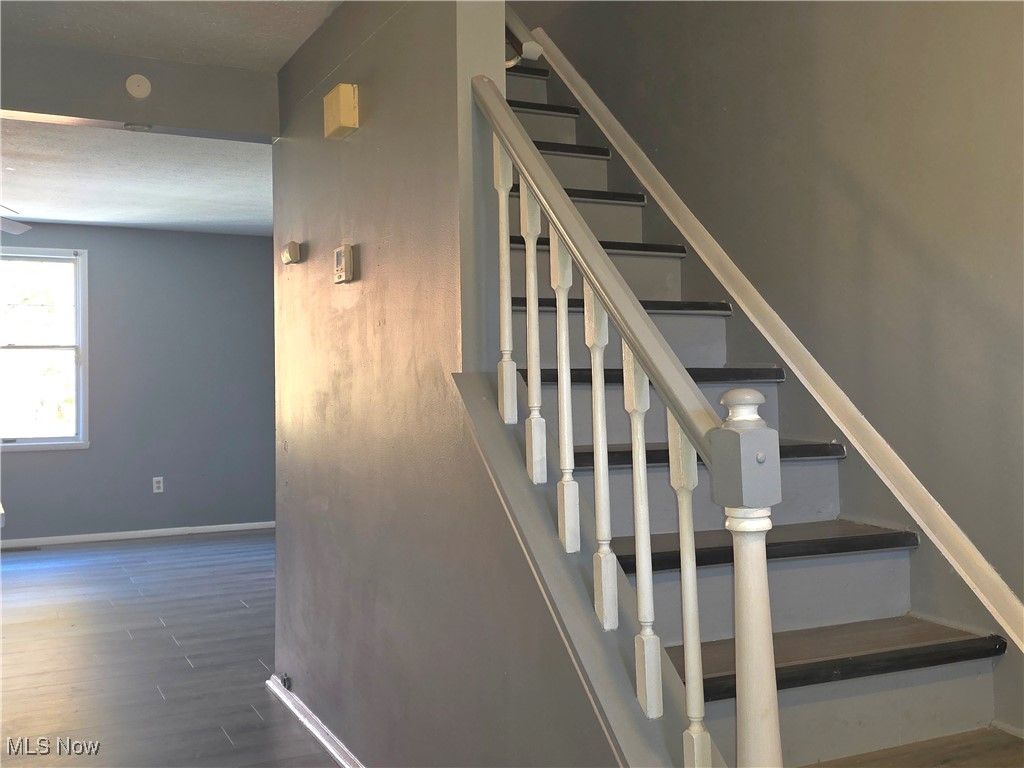 Photo of 210 Regina Drive, Bedford, OH 44146 (MLS # 5168199)