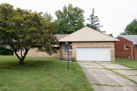 Photo for 738 Edgewood Road