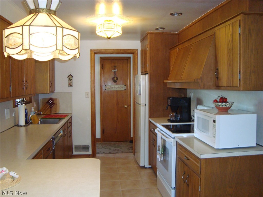 New England Lanes - Residential