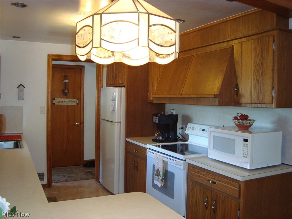 New England Lanes - Residential