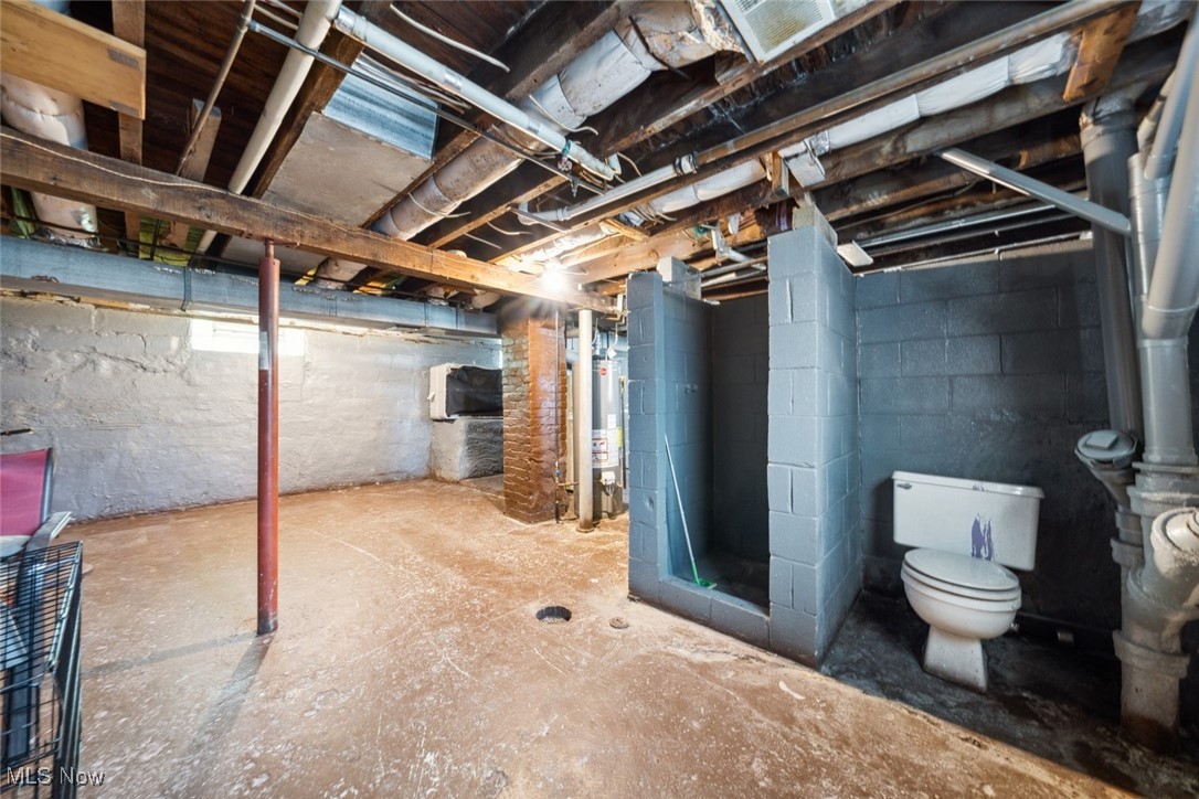 3069 Elyria Avenue, Lorain, Ohio image 29
