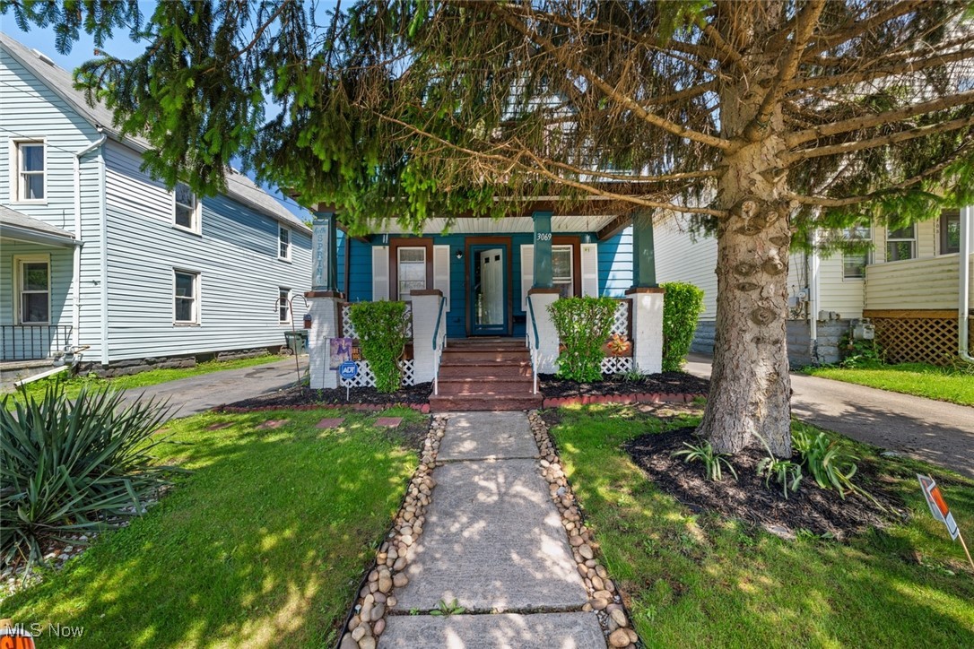 3069 Elyria Avenue, Lorain, Ohio image 4