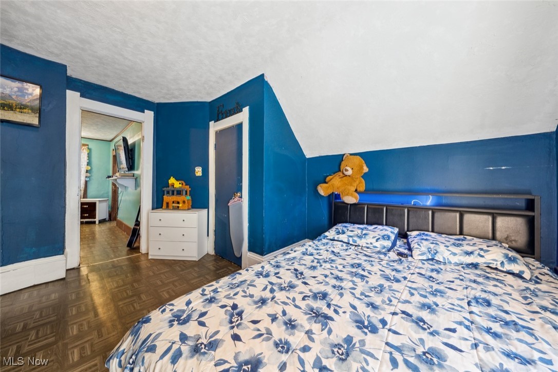3069 Elyria Avenue, Lorain, Ohio image 28