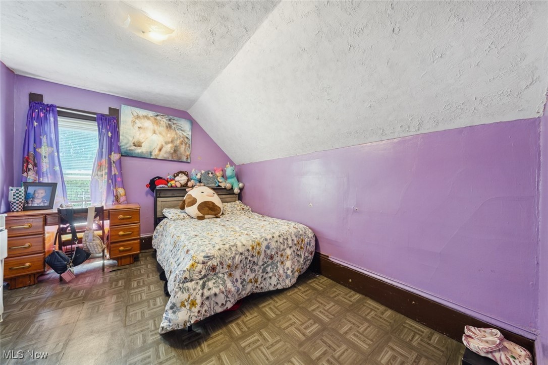 3069 Elyria Avenue, Lorain, Ohio image 25