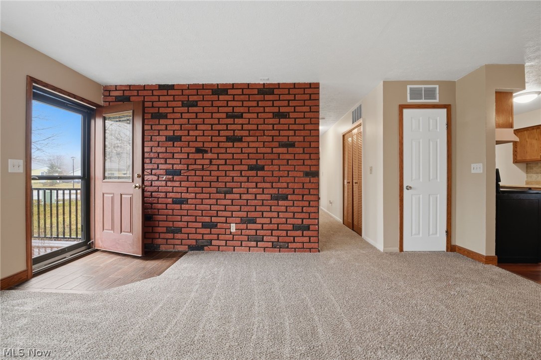 Jeffersonian Estates - Residential