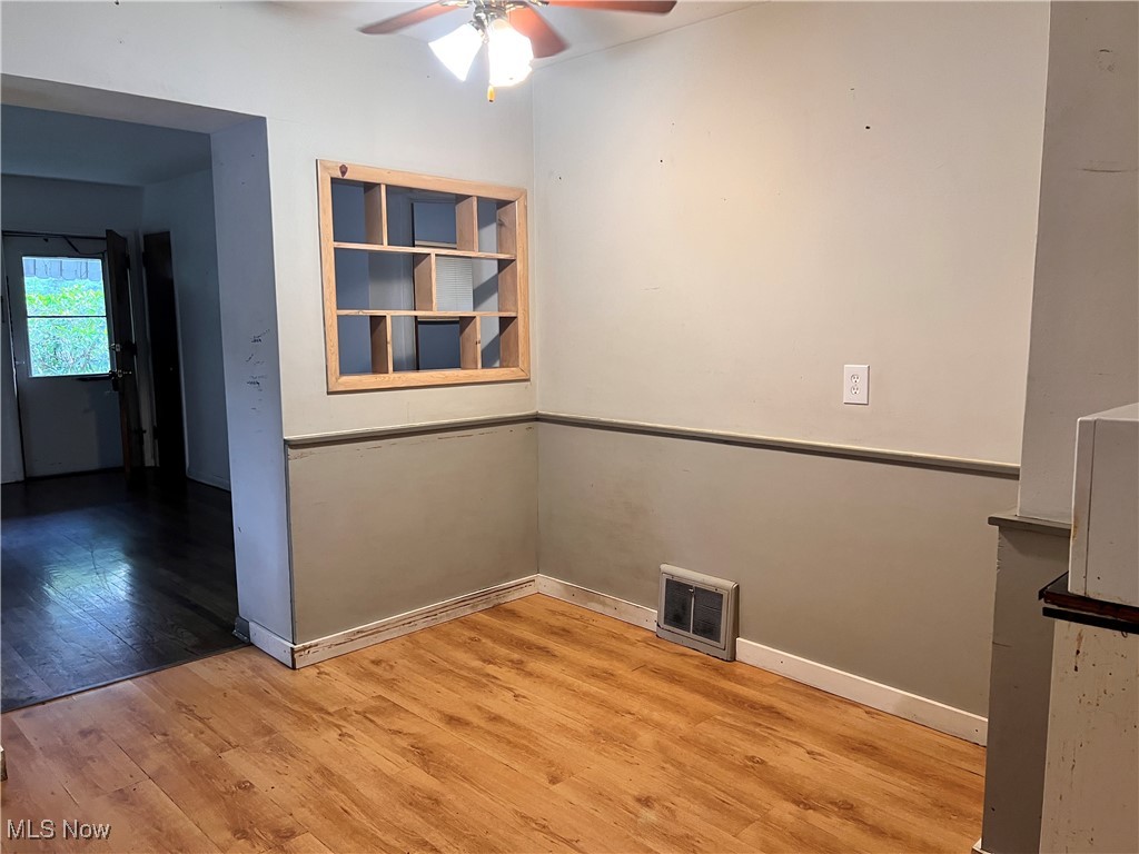 Akron, Ohio 44306, United States, 2 Bedrooms Bedrooms, ,2 BathroomsBathrooms,Residential,Pending,161503