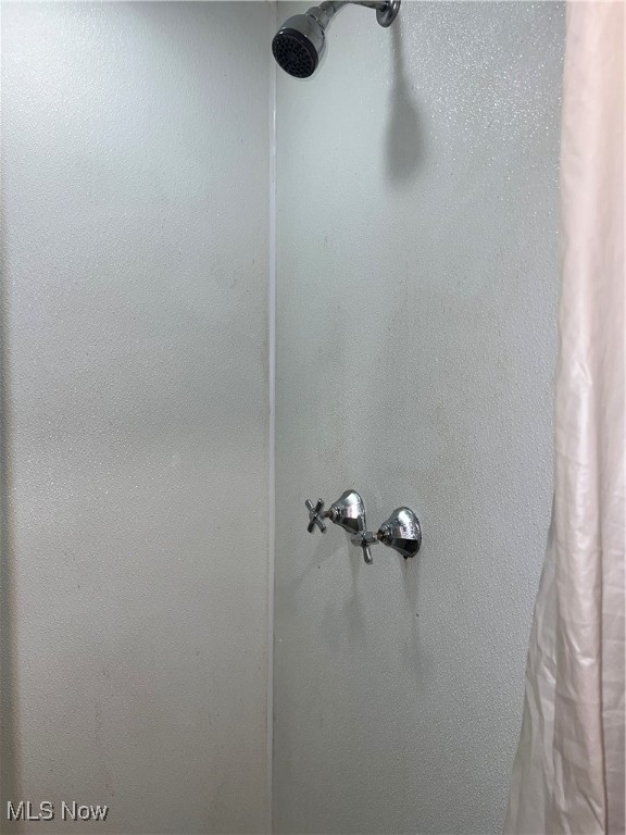 Akron, Ohio 44306, United States, 2 Bedrooms Bedrooms, ,2 BathroomsBathrooms,Residential,Pending,161503