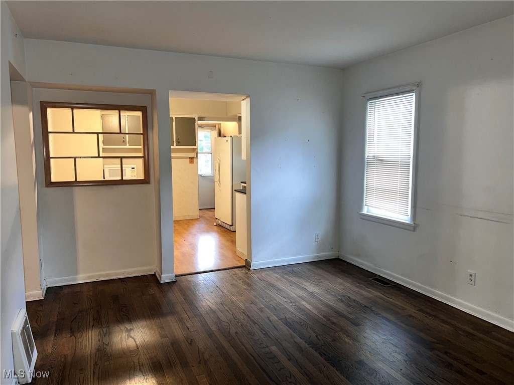 Akron, Ohio 44306, United States, 2 Bedrooms Bedrooms, ,2 BathroomsBathrooms,Residential,Pending,161503