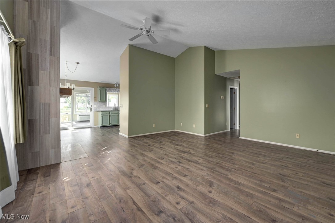 Avon Woods Condo - Residential