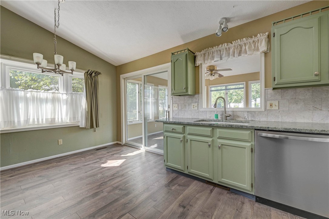 Avon Woods Condo - Residential