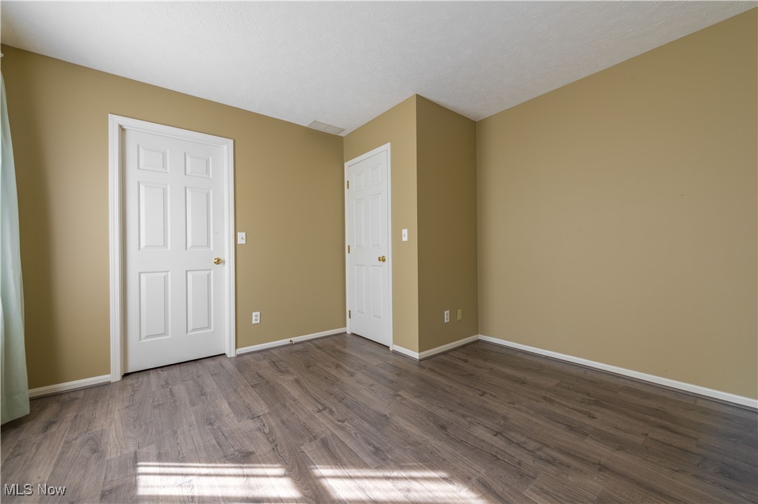 Avon Woods Condo - Residential