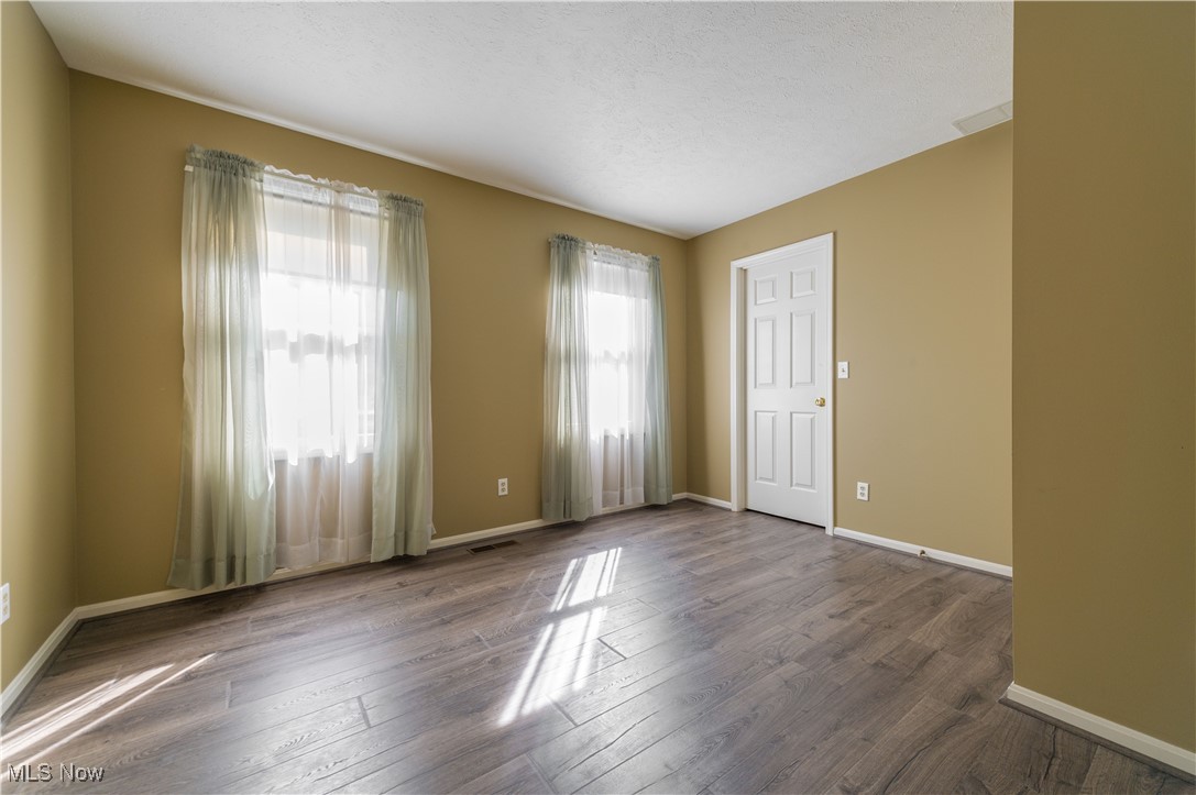 Avon Woods Condo - Residential