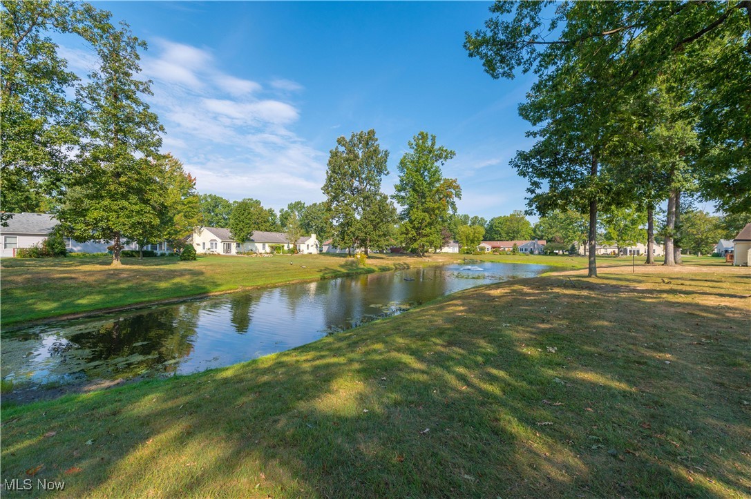 Avon Woods Condo - Residential