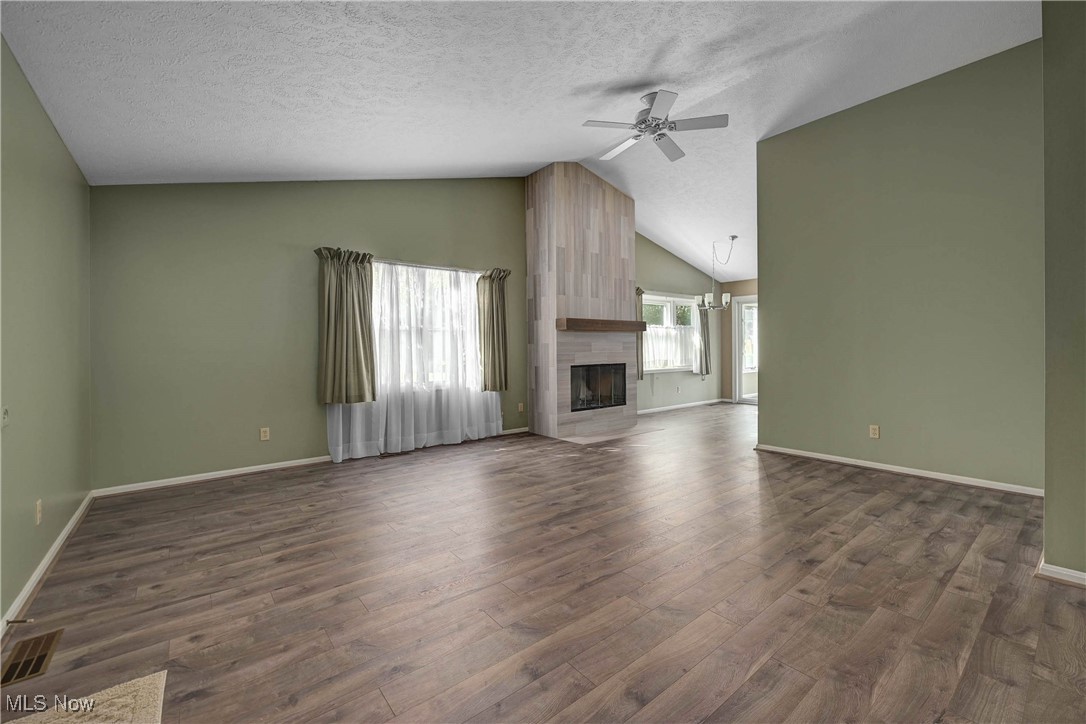 Avon Woods Condo - Residential