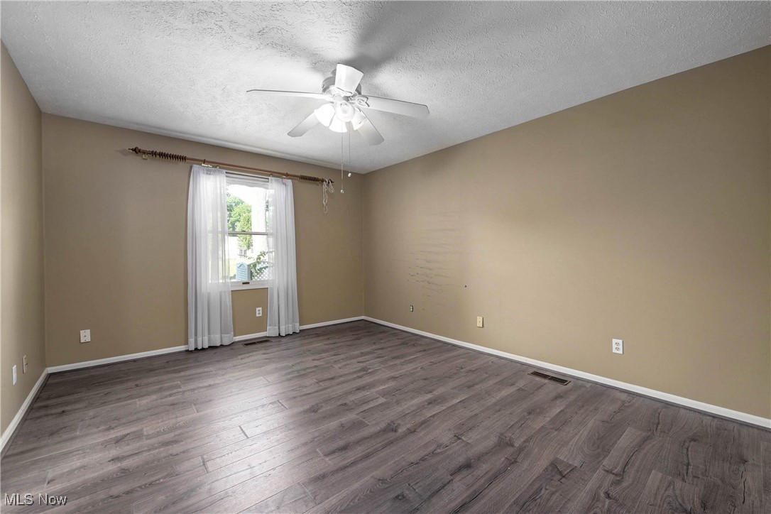 Avon Woods Condo - Residential