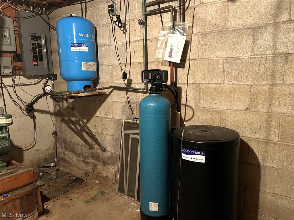 C R Macklin 02 - Residential