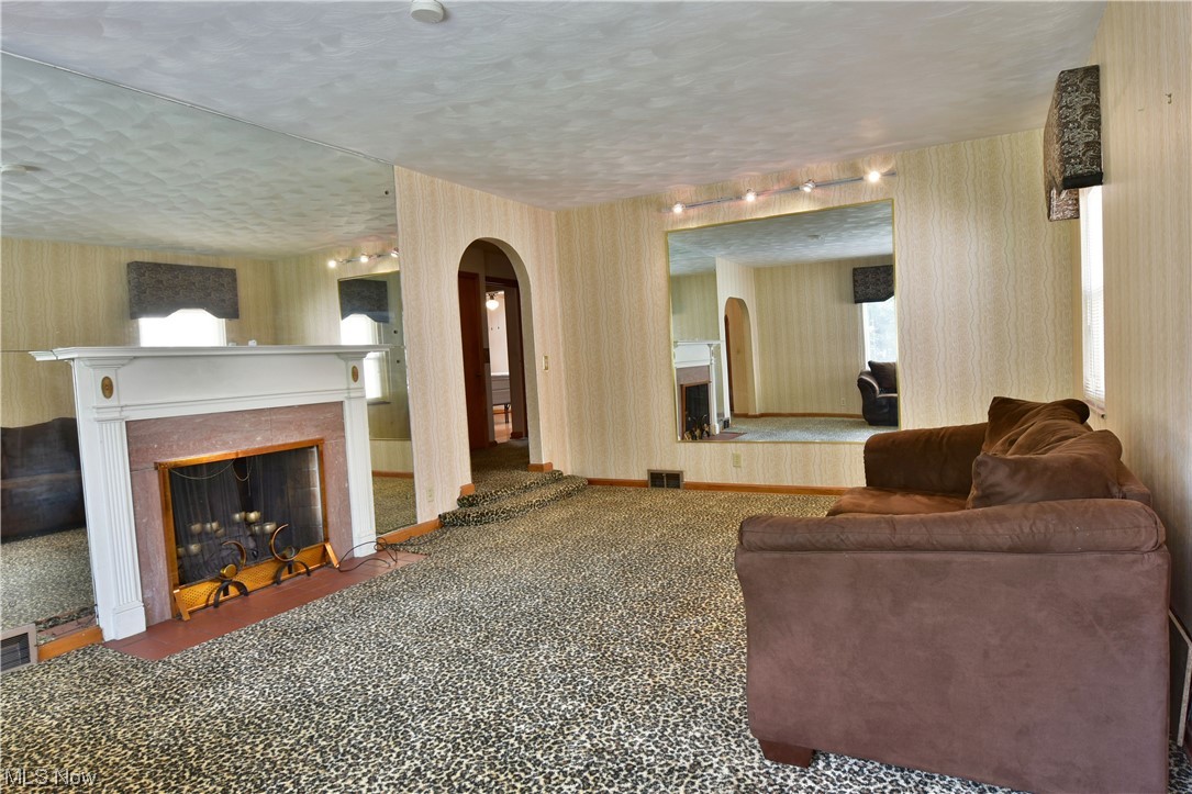 City/Youngstown - Residential