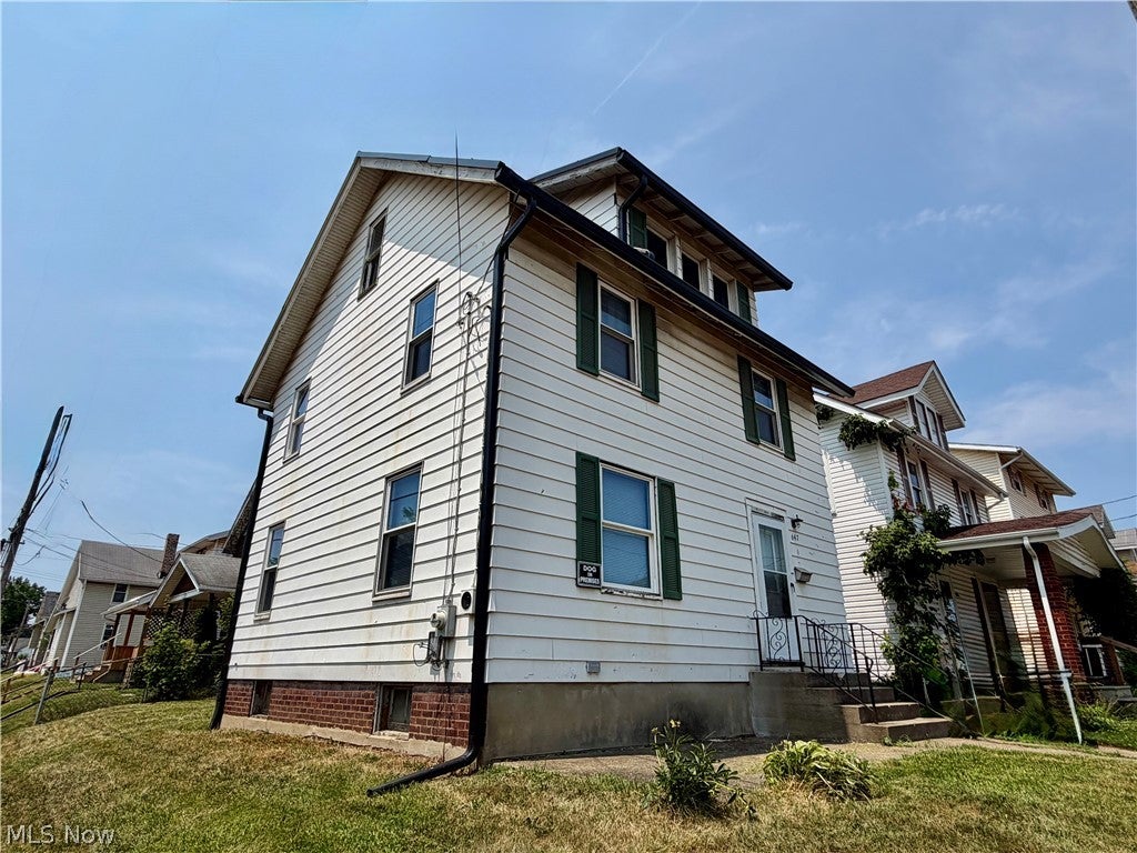 647 Exeter Avenue SW