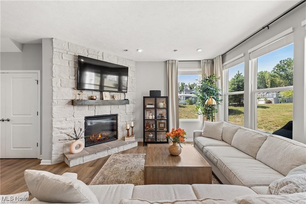 Parkway Crossing - Residential Lease