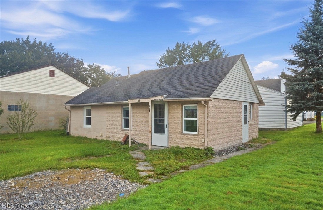 153 N Dunlap Avenue