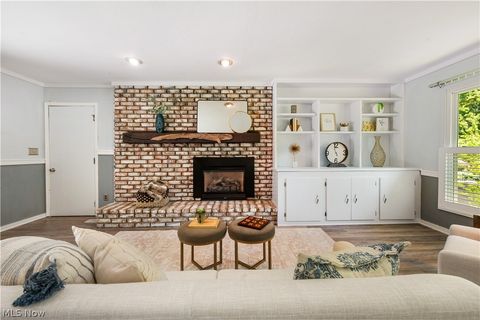 Tiny photo for 1545 Woodlake Boulevard, Stow, OH 44224 (MLS # 5221468)