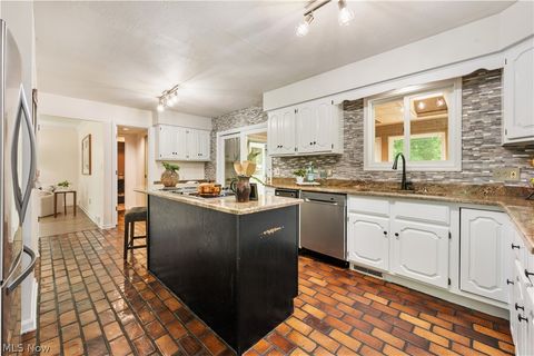 Tiny photo for 1545 Woodlake Boulevard, Stow, OH 44224 (MLS # 5221468)