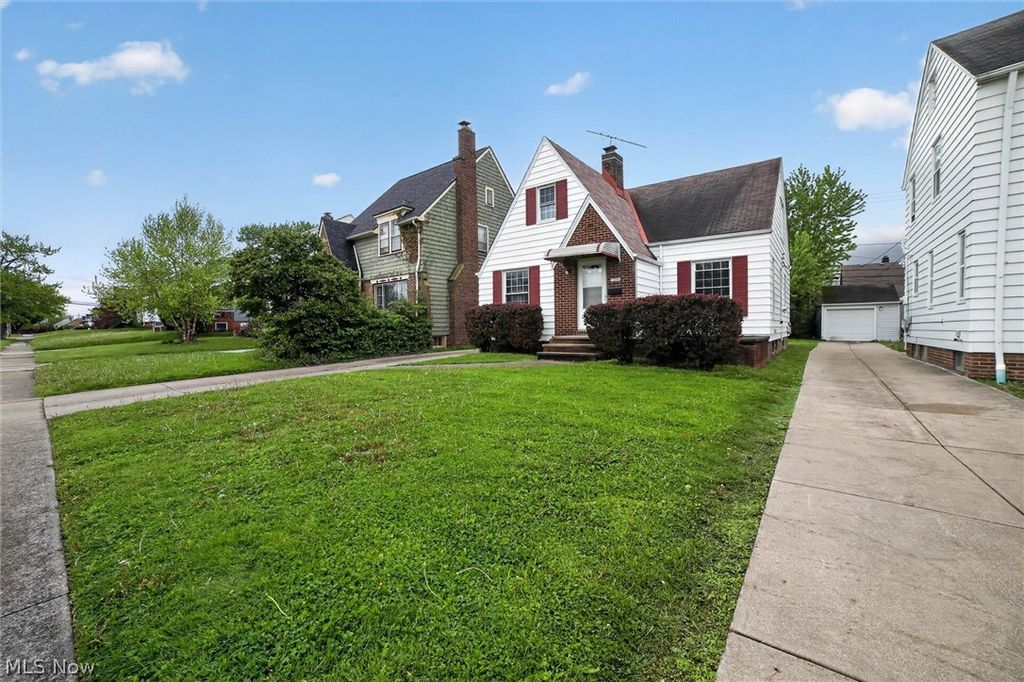 Photo of 10204 Mccracken Boulevard, Garfield Heights, OH 44125 (MLS # 5206420)