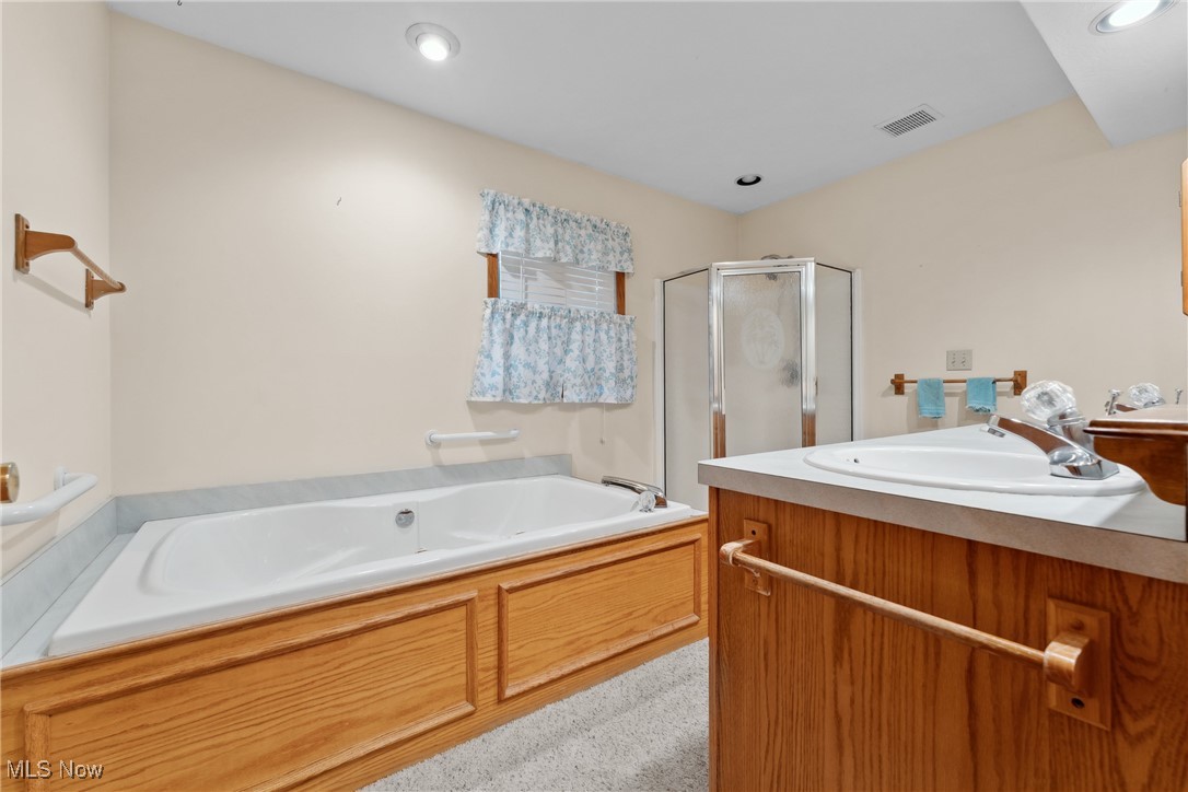 Pineknoll Estate 1 - Residential