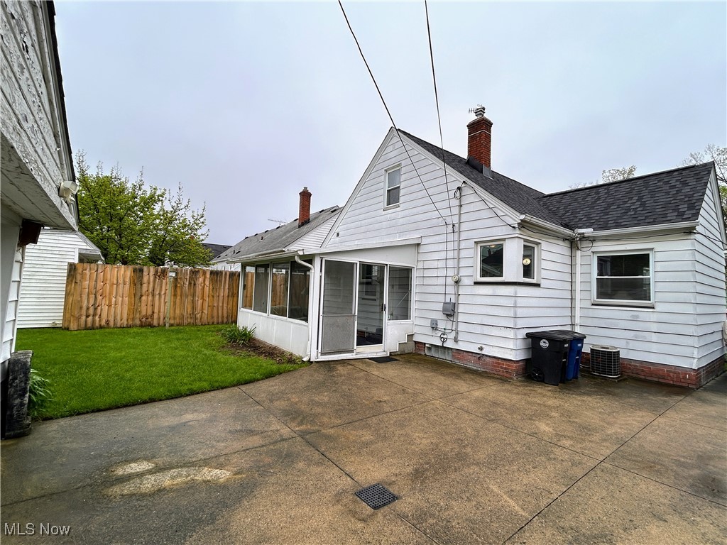 4099 W 58th Street, Cleveland, Ohio image 2