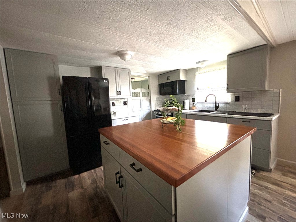 Southern Terrace Mobile Home Park - Residential