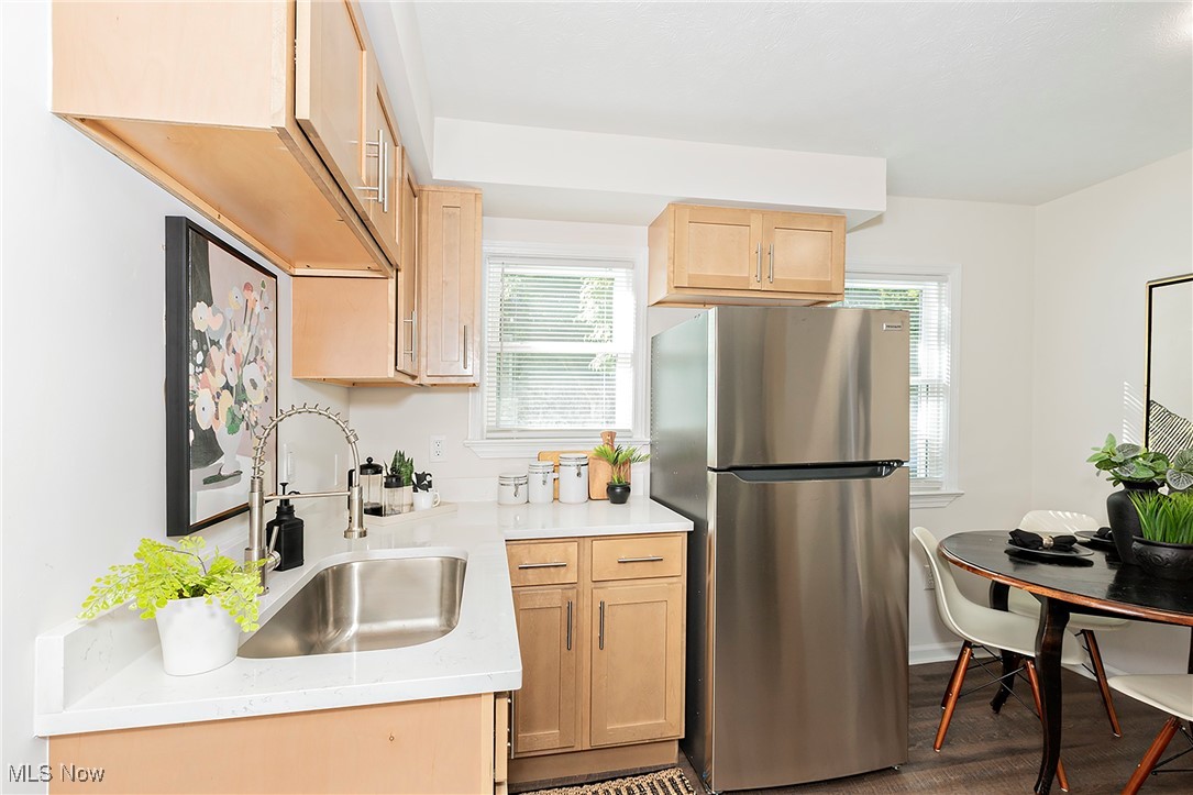 Mix King & Gobs - Residential