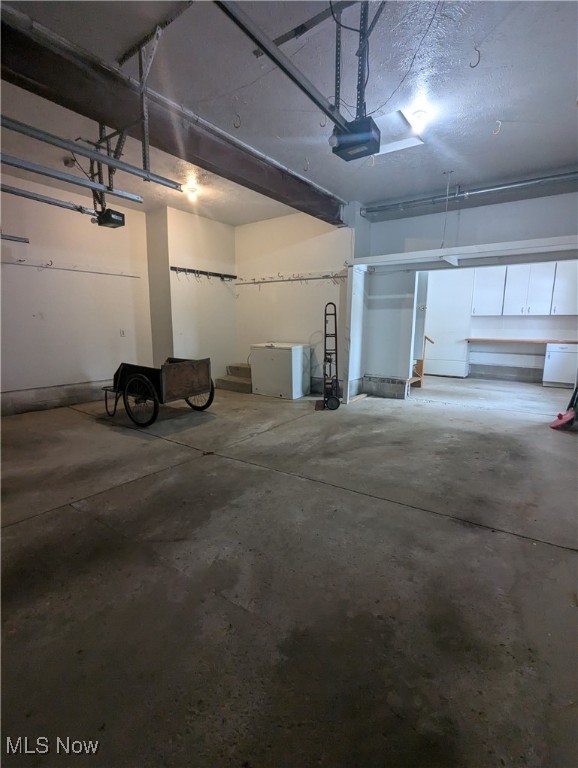 Towbridge Subdn Ph I - Residential Lease