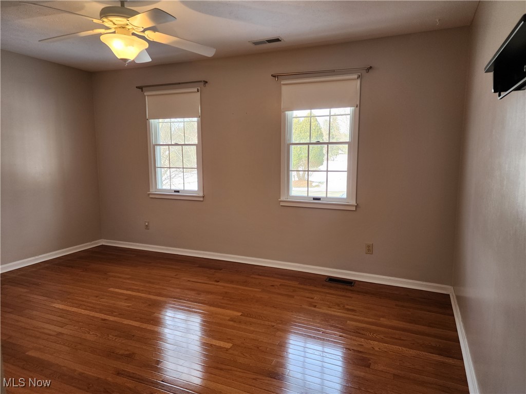 Towbridge Subdn Ph I - Residential Lease