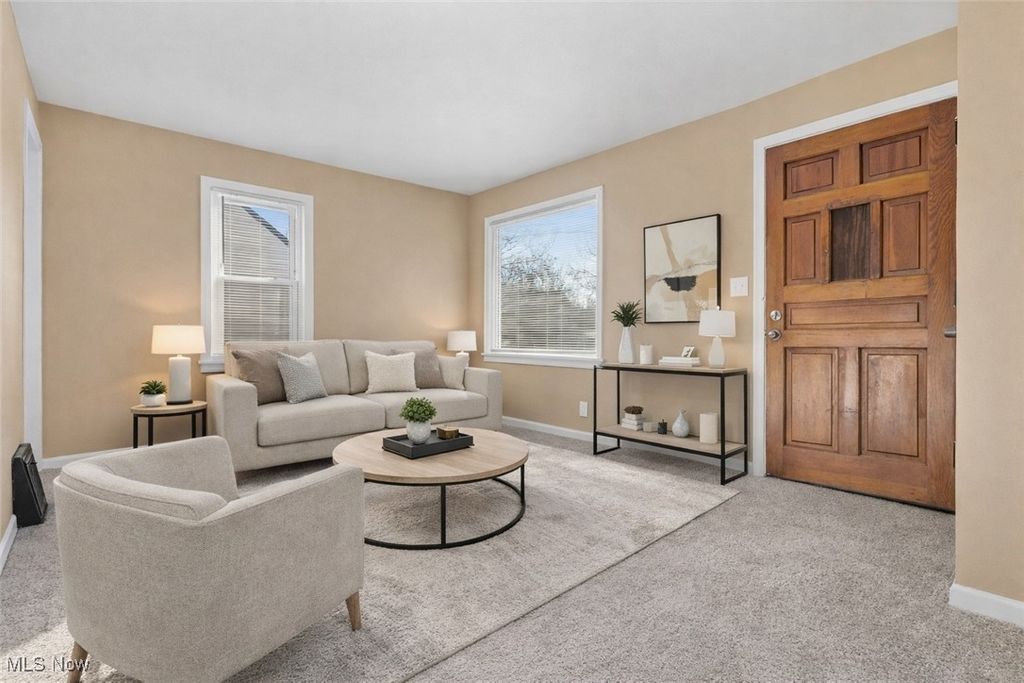 Photo of 835 E Archwood Avenue, Akron, OH 44306 (MLS # 5178220)