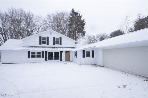 Tiny photo for 1038 Dell Circle NW, North Canton, OH 44720 (MLS # 5178862)