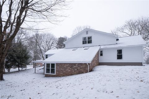 Tiny photo for 1038 Dell Circle NW, North Canton, OH 44720 (MLS # 5178862)