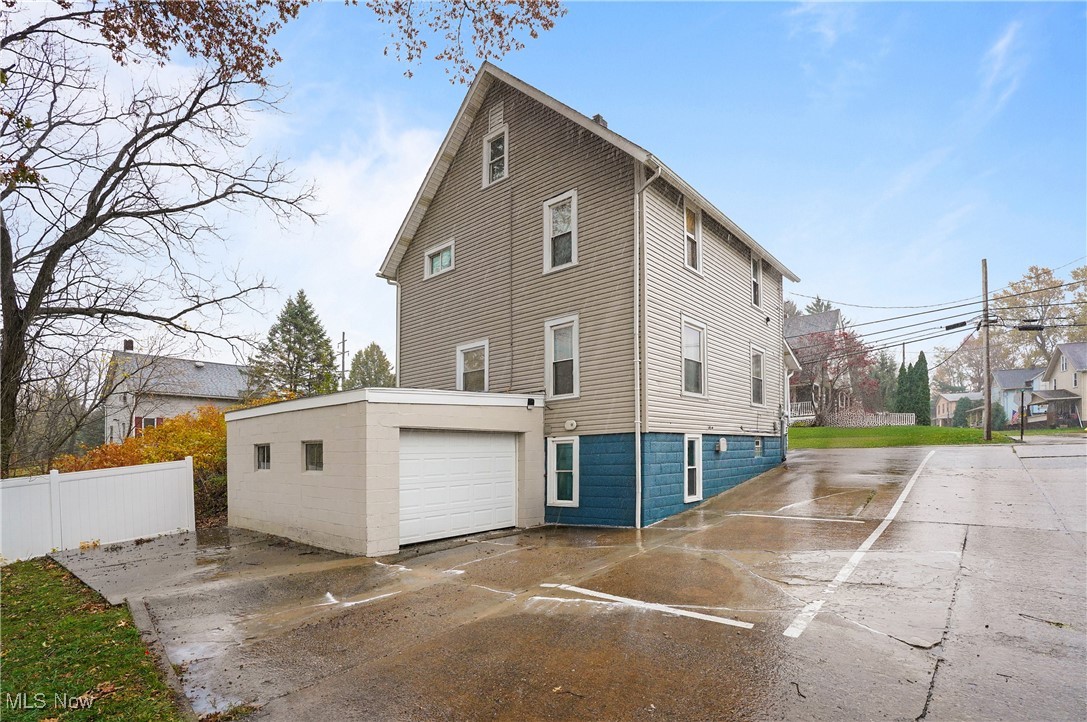 Village/Hartville - Residential