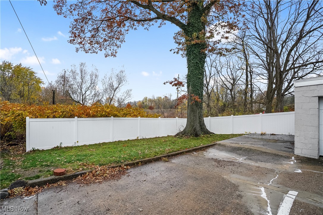 Village/Hartville - Residential