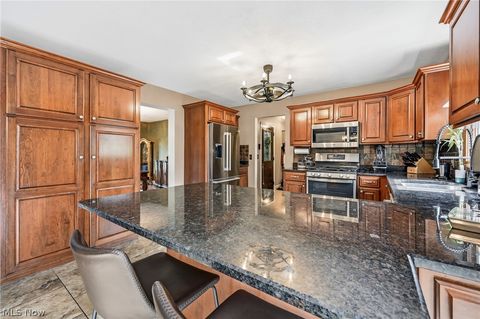 Tiny photo for 701 Ravine Drive N, McDonald, OH 44437 (MLS # 5202843)