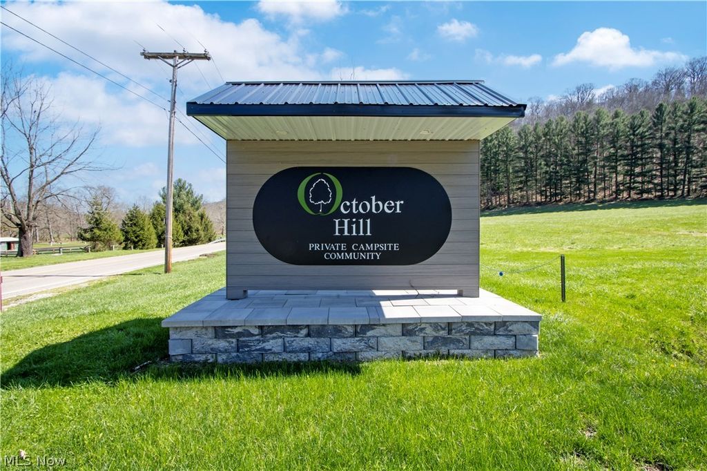 Photo of 367 Algonquion Autumn #Lot 367, Loudonville, OH 44842 (MLS # 5200632)