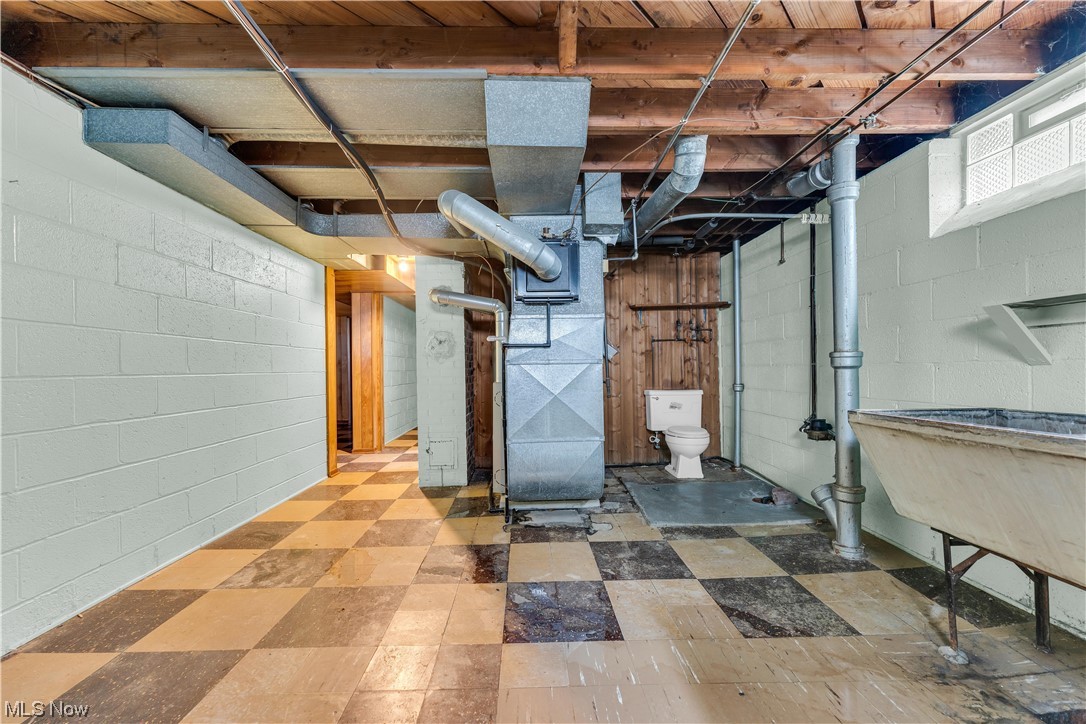 Suburban Dev Companys - Residential Lease