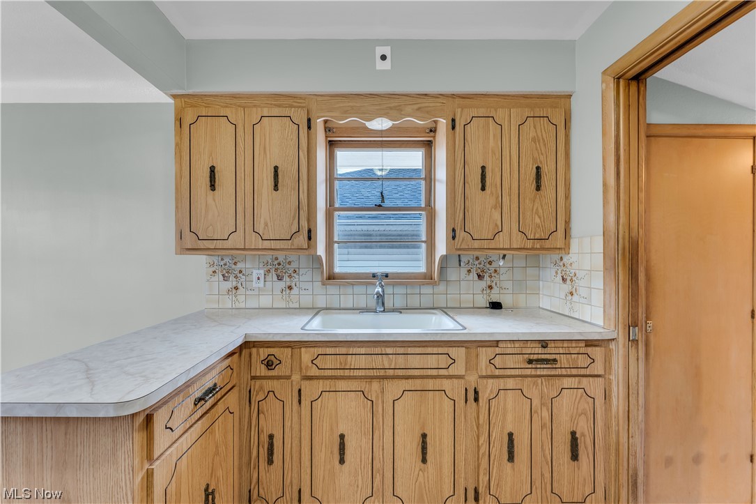 Suburban Dev Companys - Residential Lease